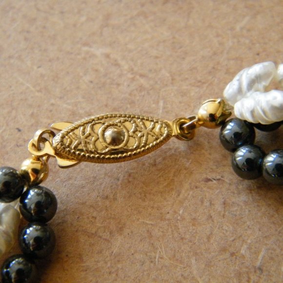 Geniune Pearls and Hematite Necklace - Picture 7 of 7